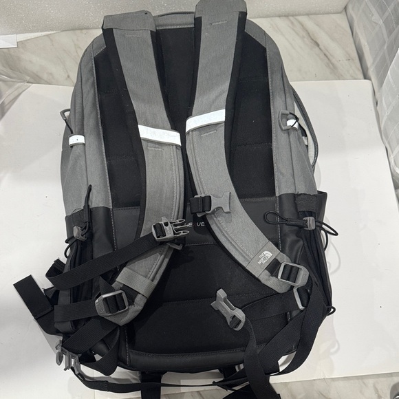 The North Face Black and Gray Men's Backpack - Picture 3 of 9